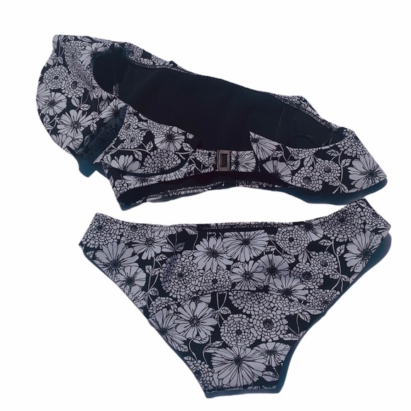 LISA MARIE FERNANDEZ*One Shoulder Bikini $395 - Picture 3 of 4